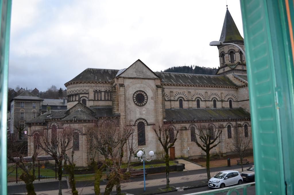 Le Geneve Ξενοδοχείο La Bourboule Δωμάτιο φωτογραφία